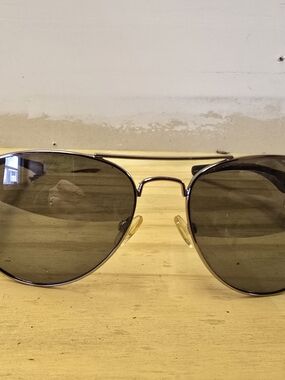 Nautica Men’s Aviator Sunglasses in Gunmetal Frame with Dark Green Lenses